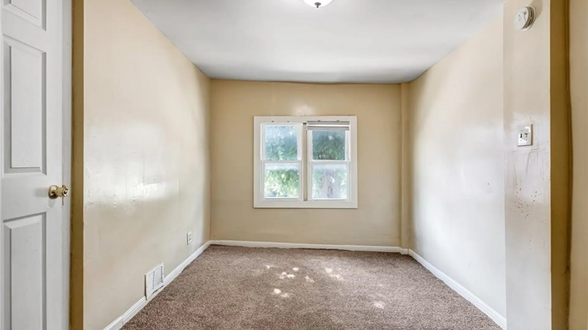 Property at 1046 E Ferry Street, Buffalo, NY 14211 21