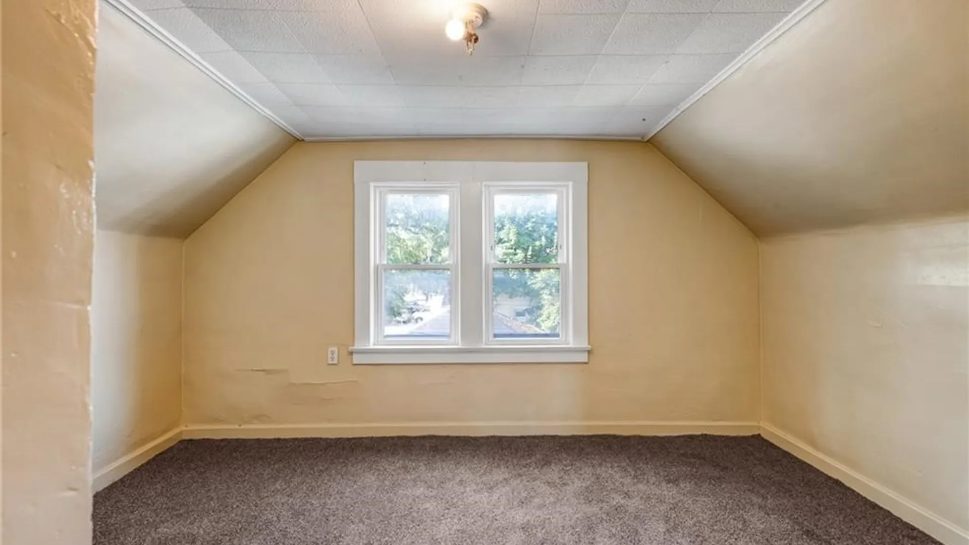 Property at 1046 E Ferry Street, Buffalo, NY 14211 28