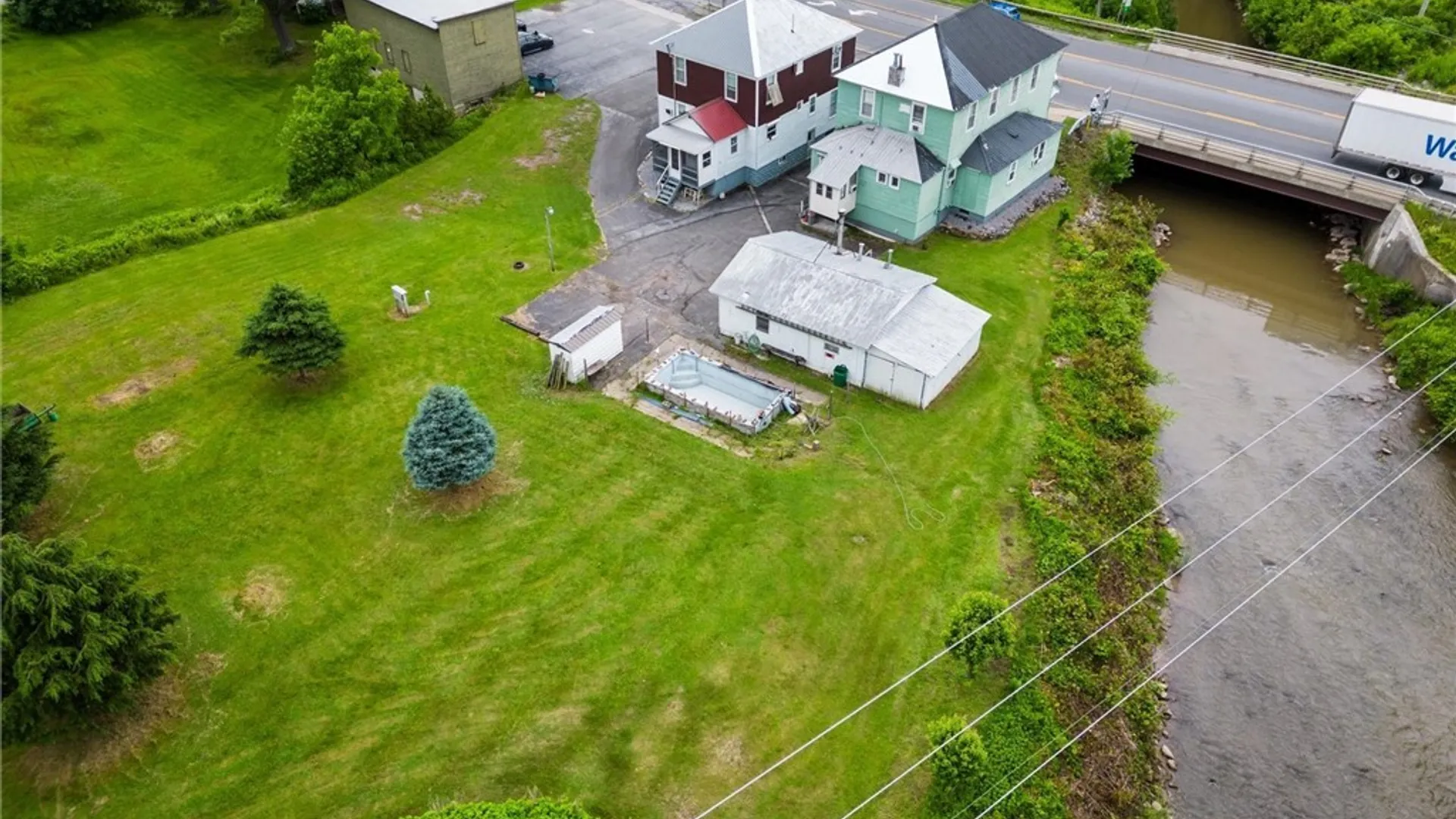 Property at 1 Seneca Avenue, Vernon, NY 13421 16