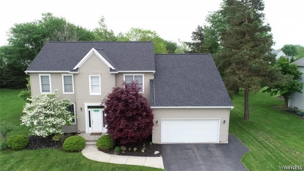 Property at 5558 Marthas Vineyard, Clarence, NY 14032