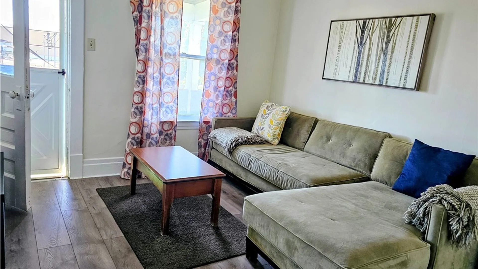 Property at 1726 Elmwood Avenue, Niagara Falls, NY 14301 4
