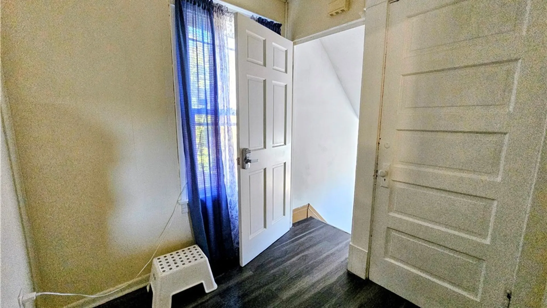 Property at 1726 Elmwood Avenue, Niagara Falls, NY 14301 10