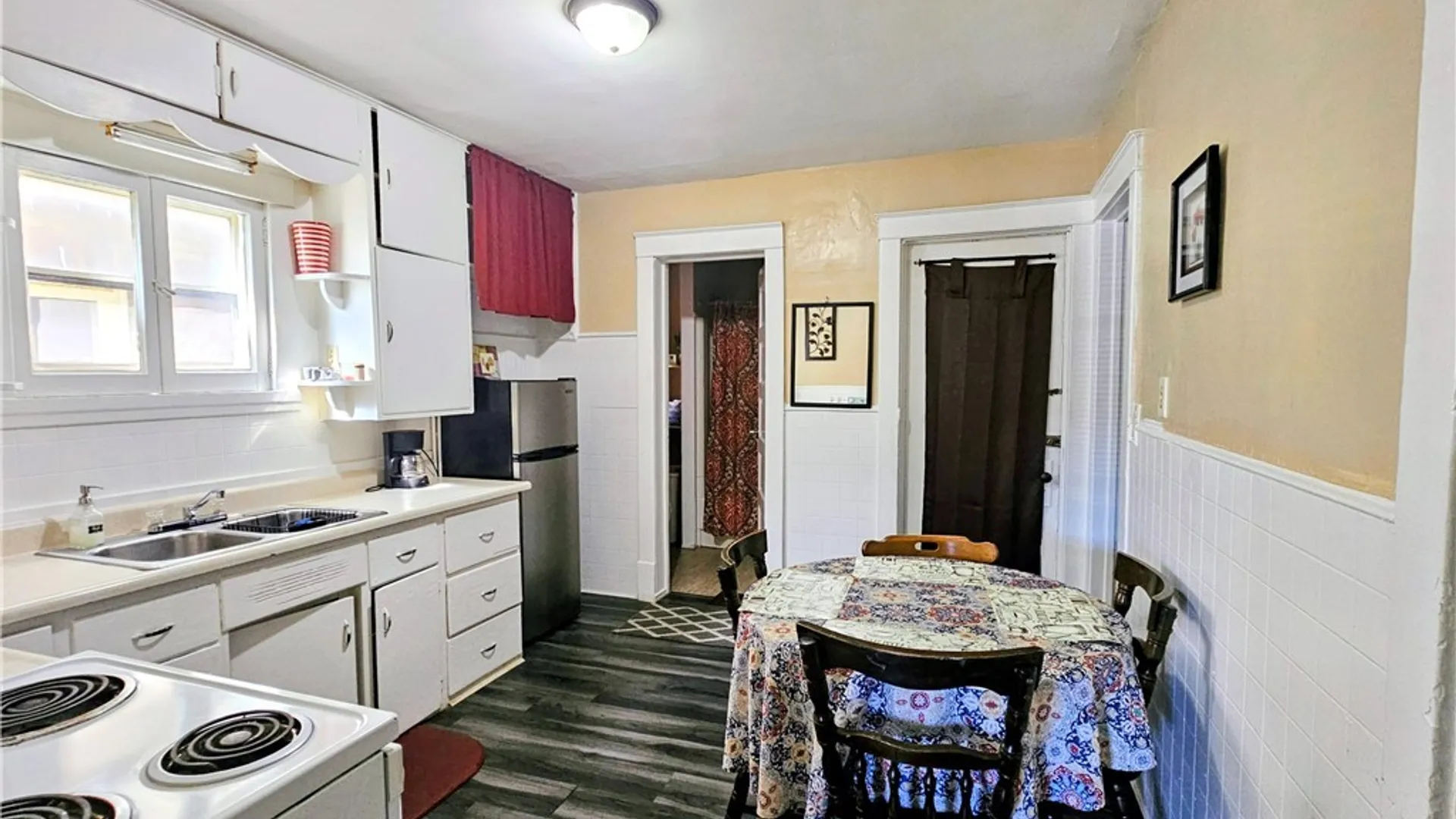 Property at 1726 Elmwood Avenue, Niagara Falls, NY 14301 12