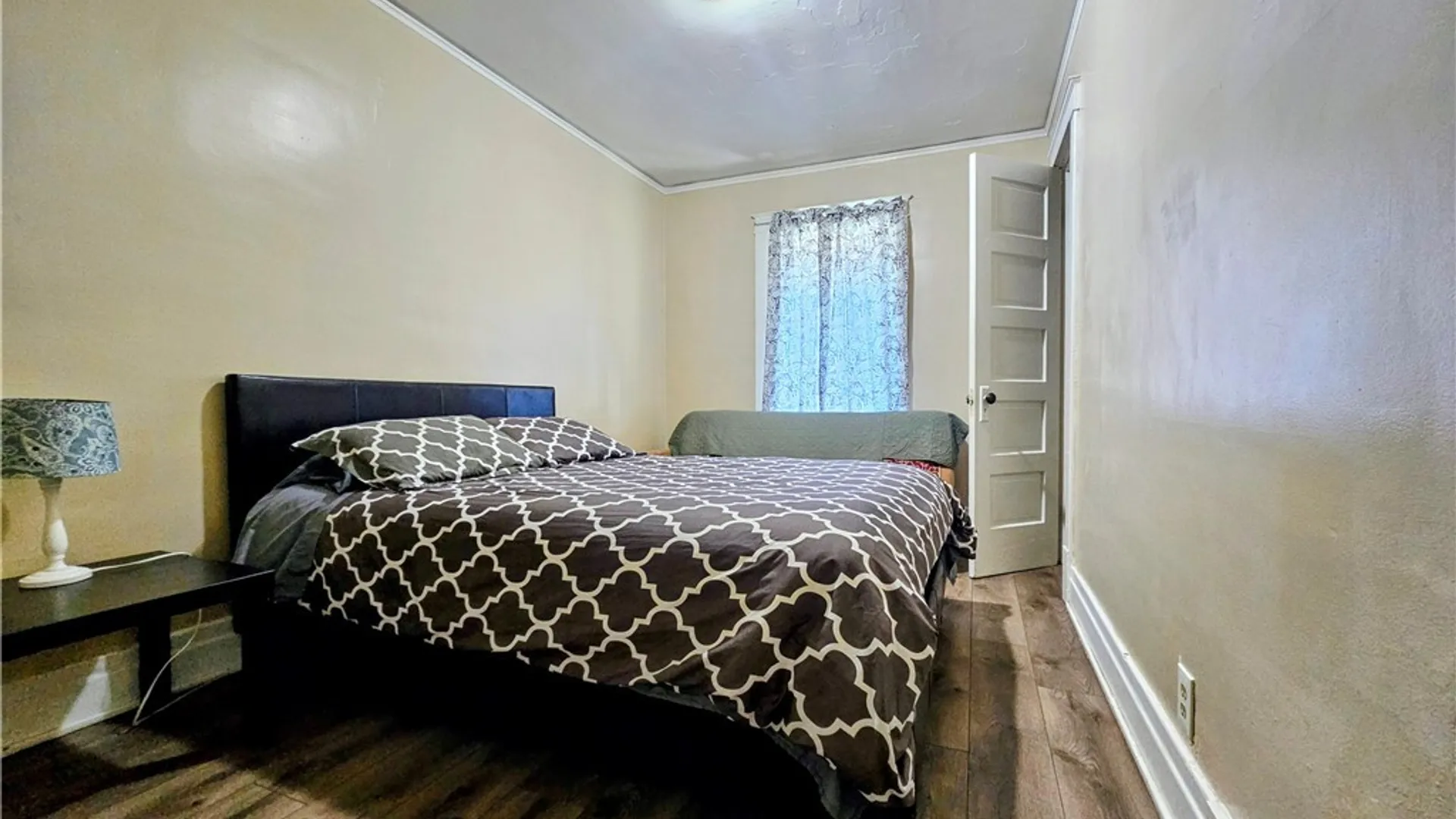 Property at 1726 Elmwood Avenue, Niagara Falls, NY 14301 18