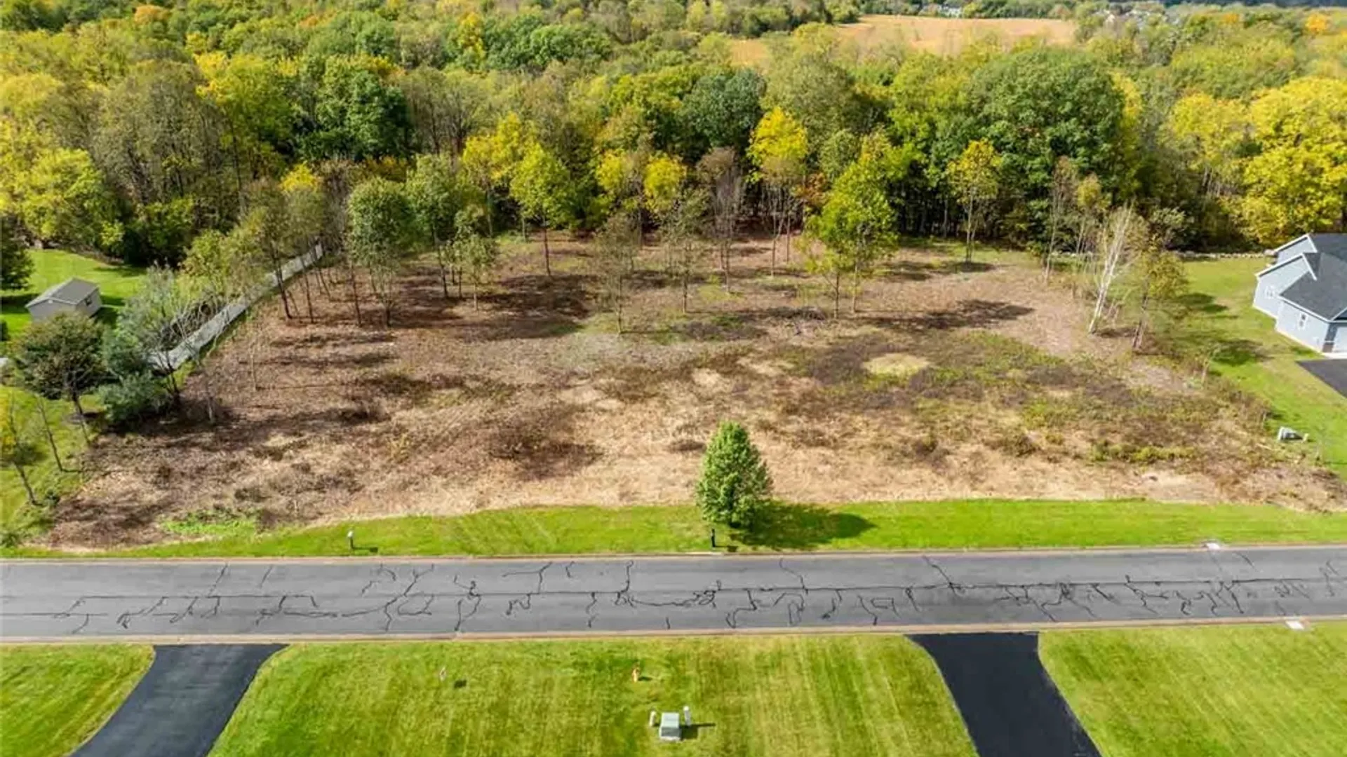 Property at 6240 Pheasants Crossing, Farmington, NY 14425 5