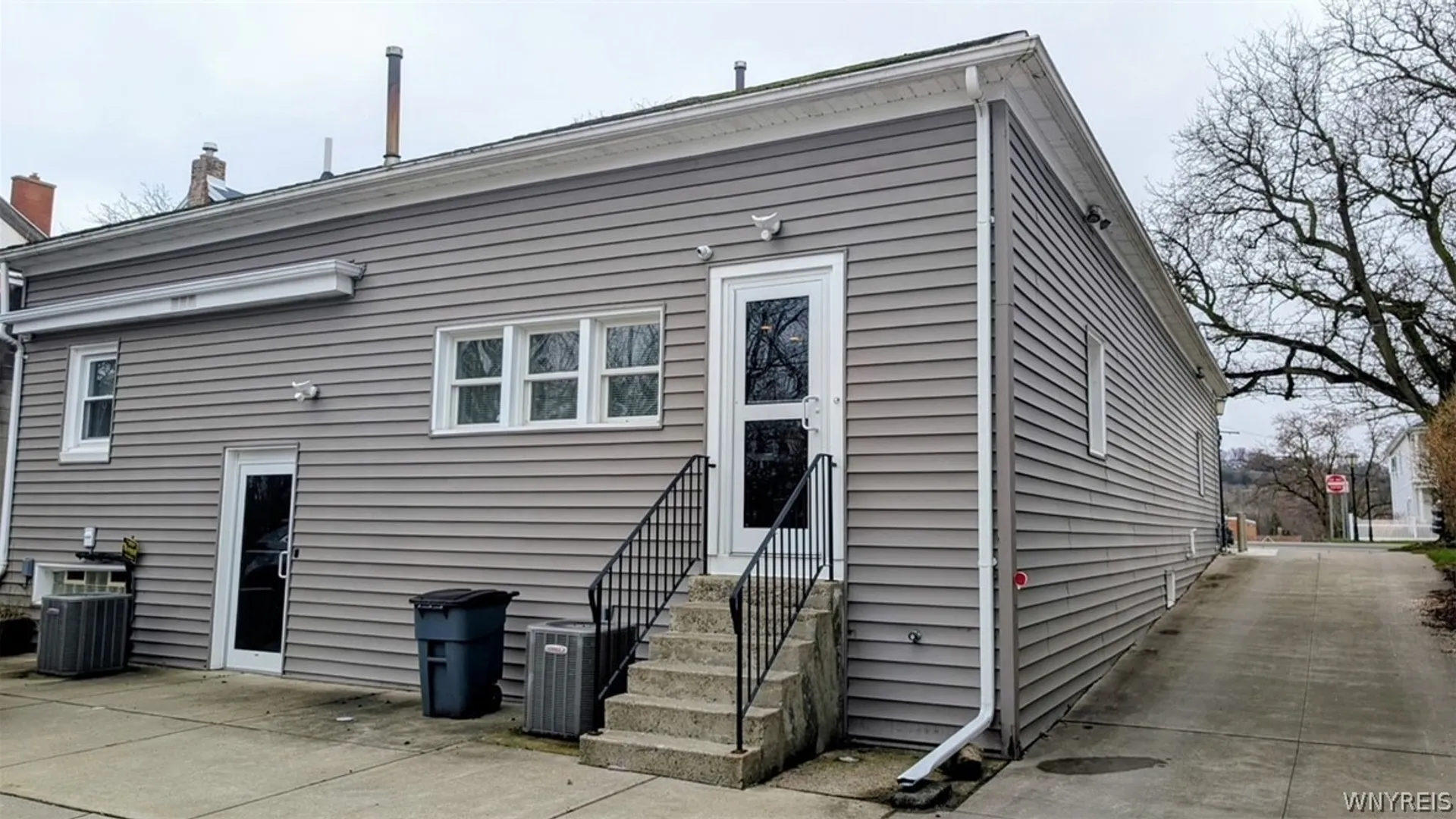 Property at 716 Center Street, Lewiston, NY 14092 4