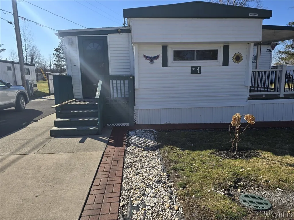 Property at 1 Rainbow Park, Wilson, NY 14131