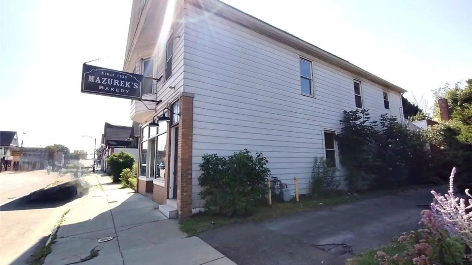Property at 543 S Park Avenue, Buffalo, NY 14204 2