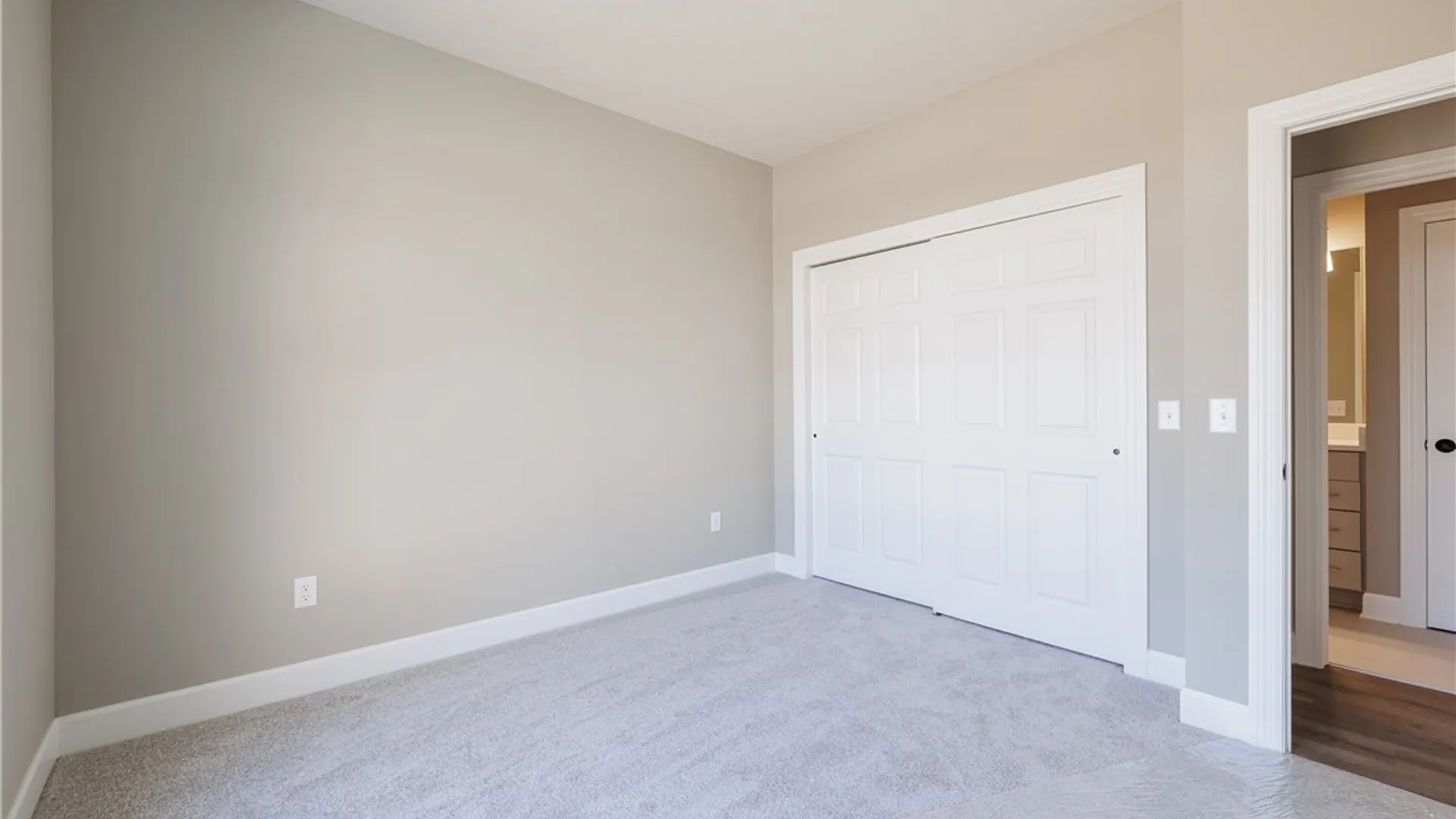 Property at 6 Eagle Hollow, Perinton, NY 14526 17