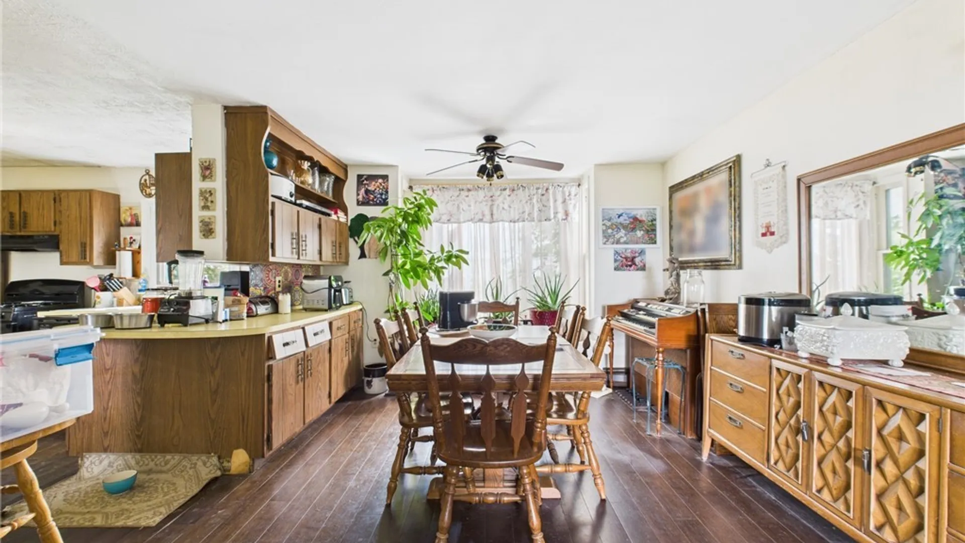 Property at 2403 Niagara Street, Buffalo, NY 14207 9