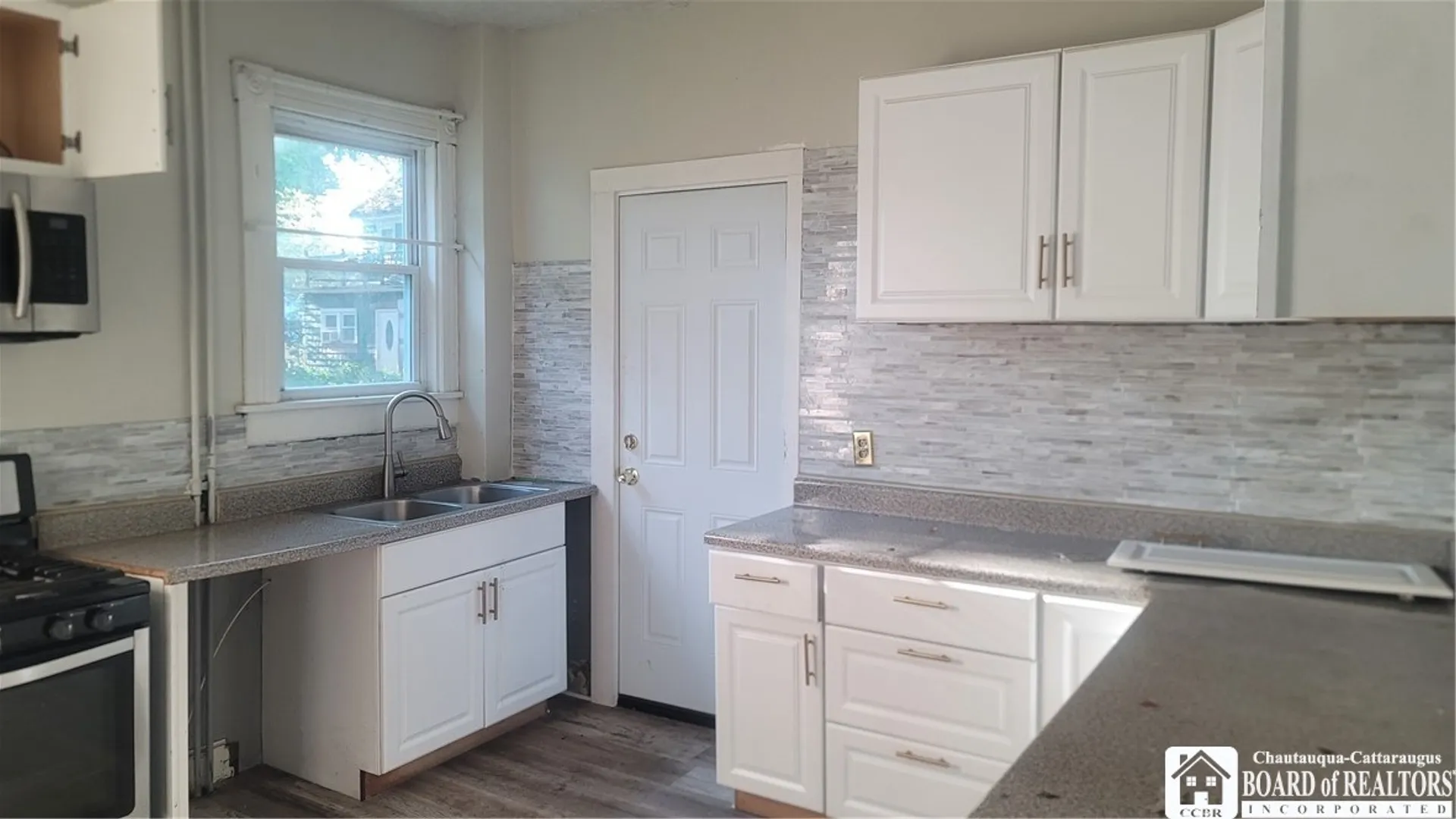 Property at 10 Mcdaniel Avenue, Jamestown, NY 14701 25