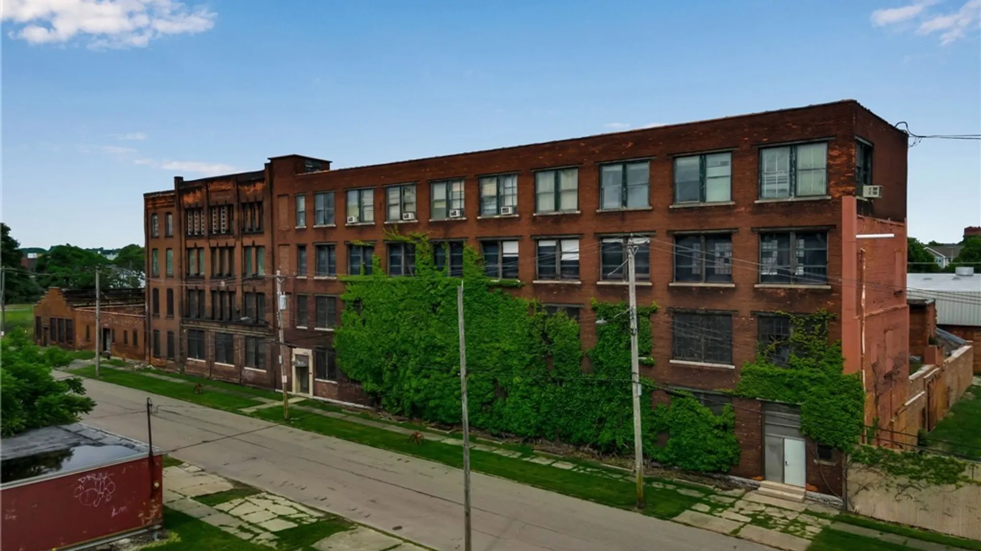 Property at 203 Pratt Street, Buffalo, NY 14204 6