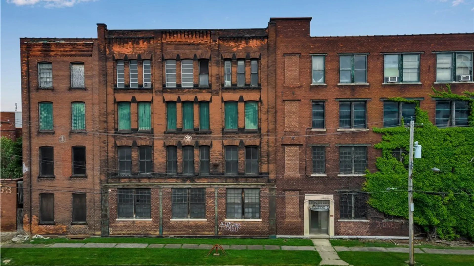 Property at 203 Pratt Street, Buffalo, NY 14204 25