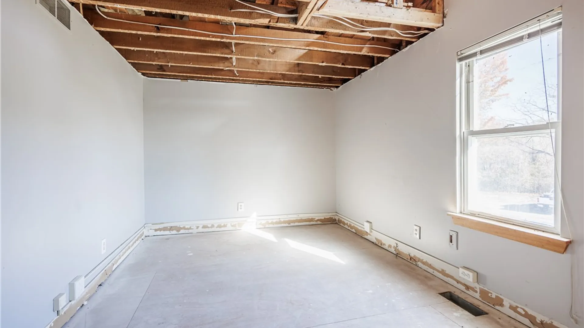 Property at 5692 Pittsford Palmyra Road, Pittsford, NY 14534 17