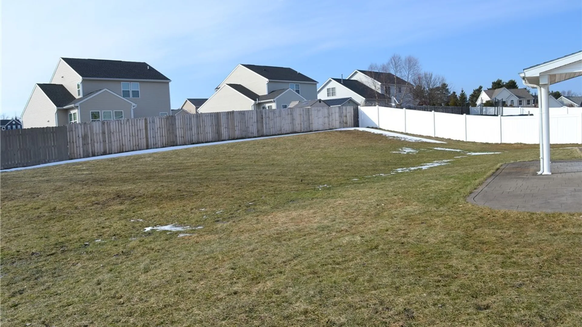 Property at 11 Taylor Court, West Seneca, NY 14224 4