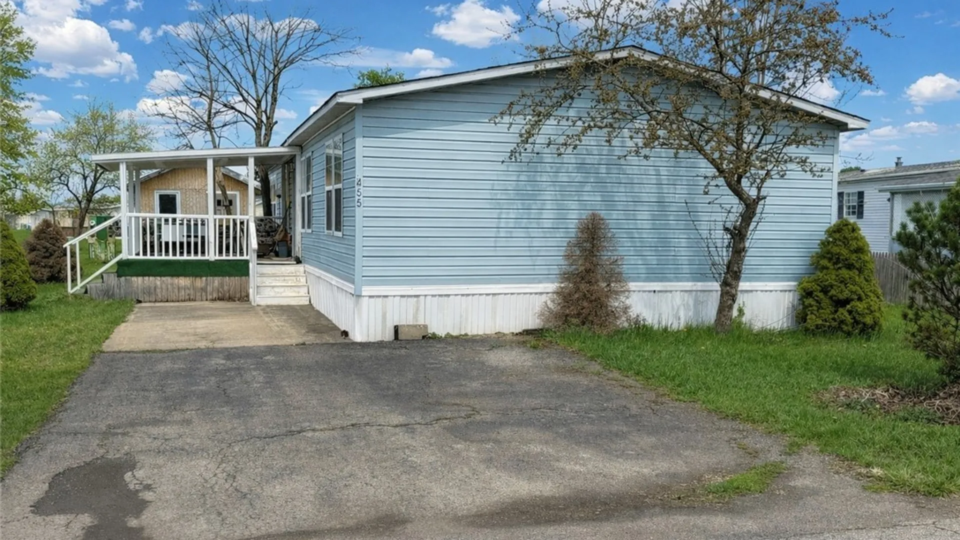 Property at 455 Chestnut Drive, Lockport Town, NY 14094 2