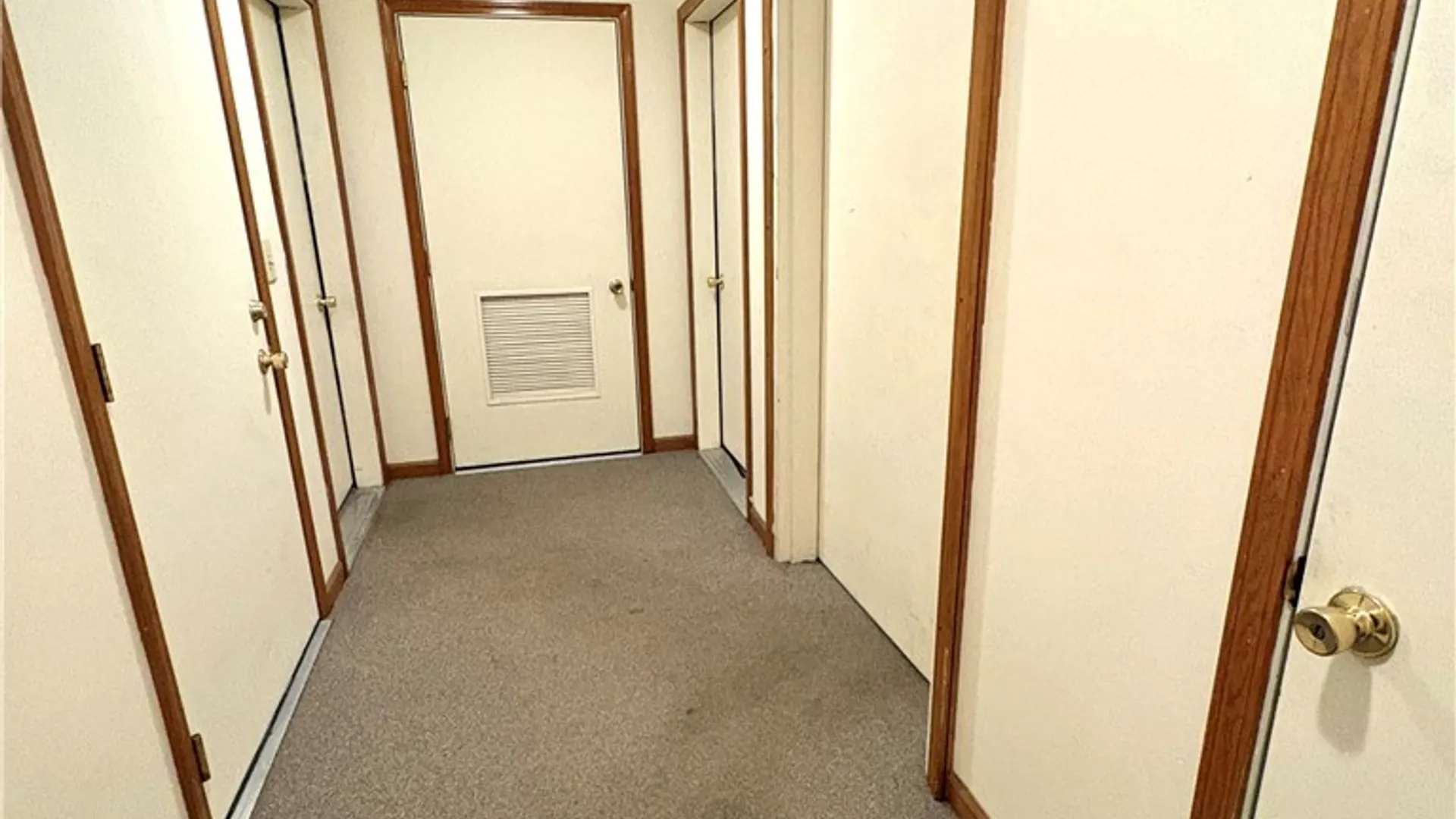 Property at 32 E Genesee Street, Auburn, NY 13021 10
