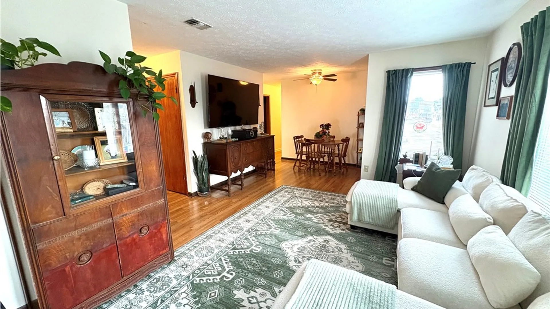 Property at 32 E Genesee Street, Auburn, NY 13021 20