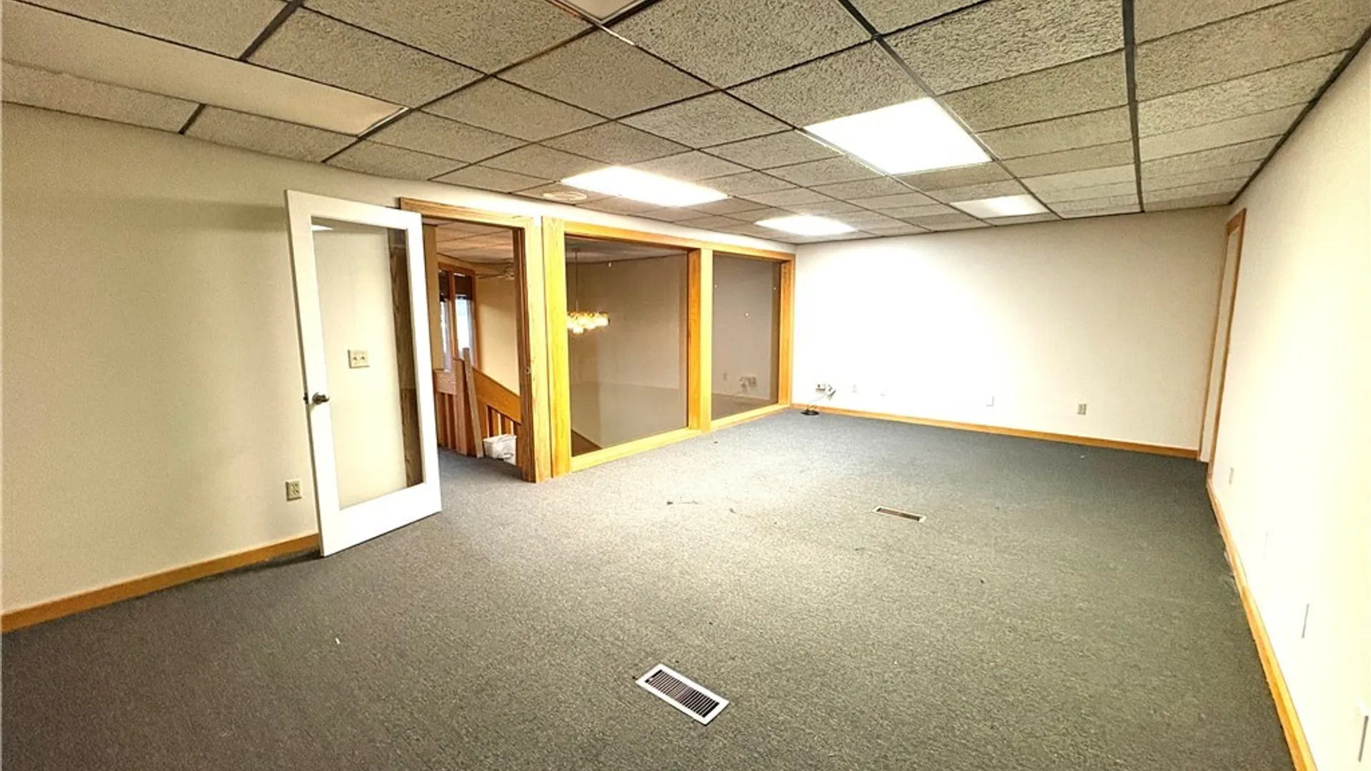Property at 32 E Genesee Street, Auburn, NY 13021 31