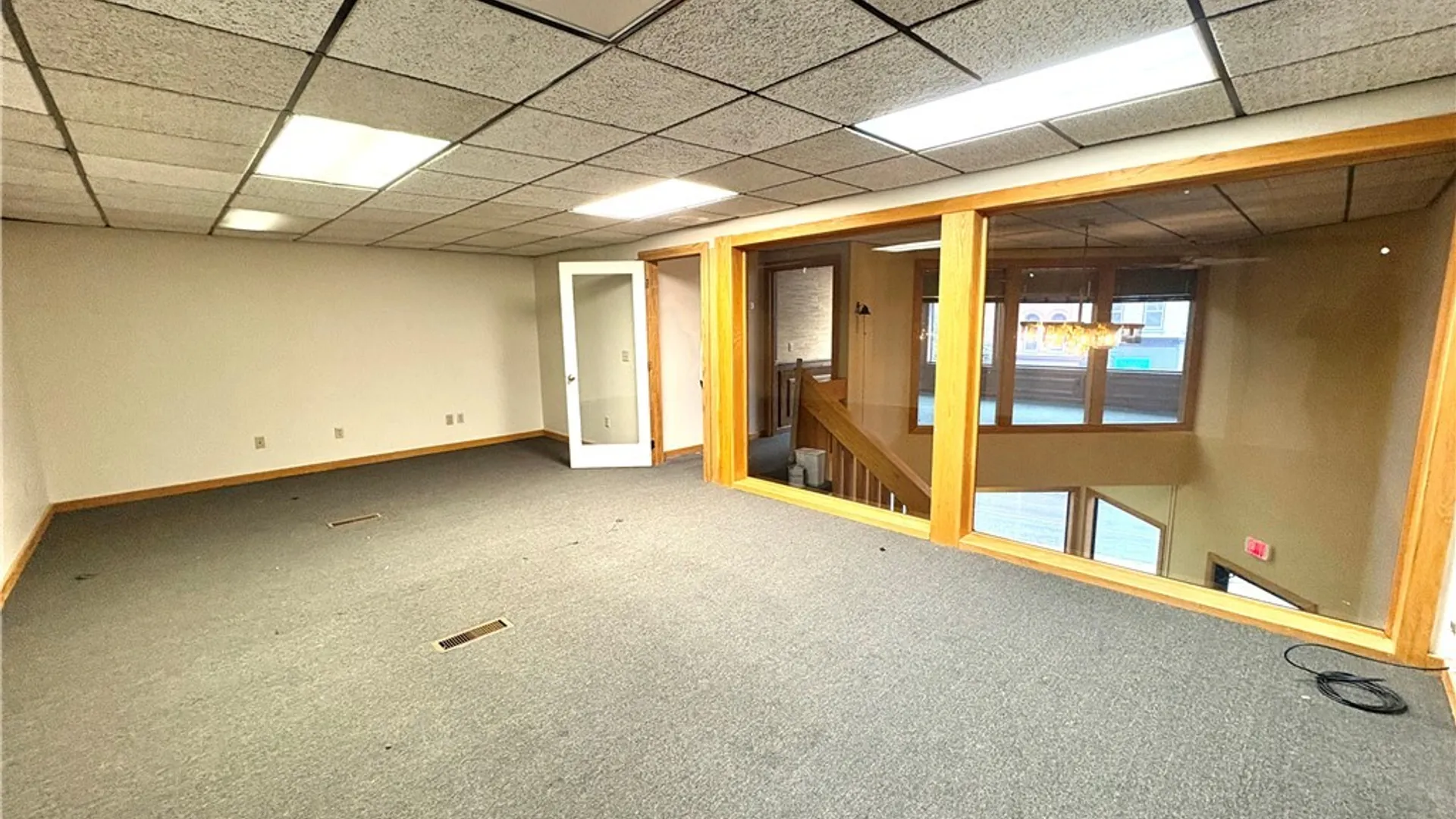 Property at 32 E Genesee Street, Auburn, NY 13021 33