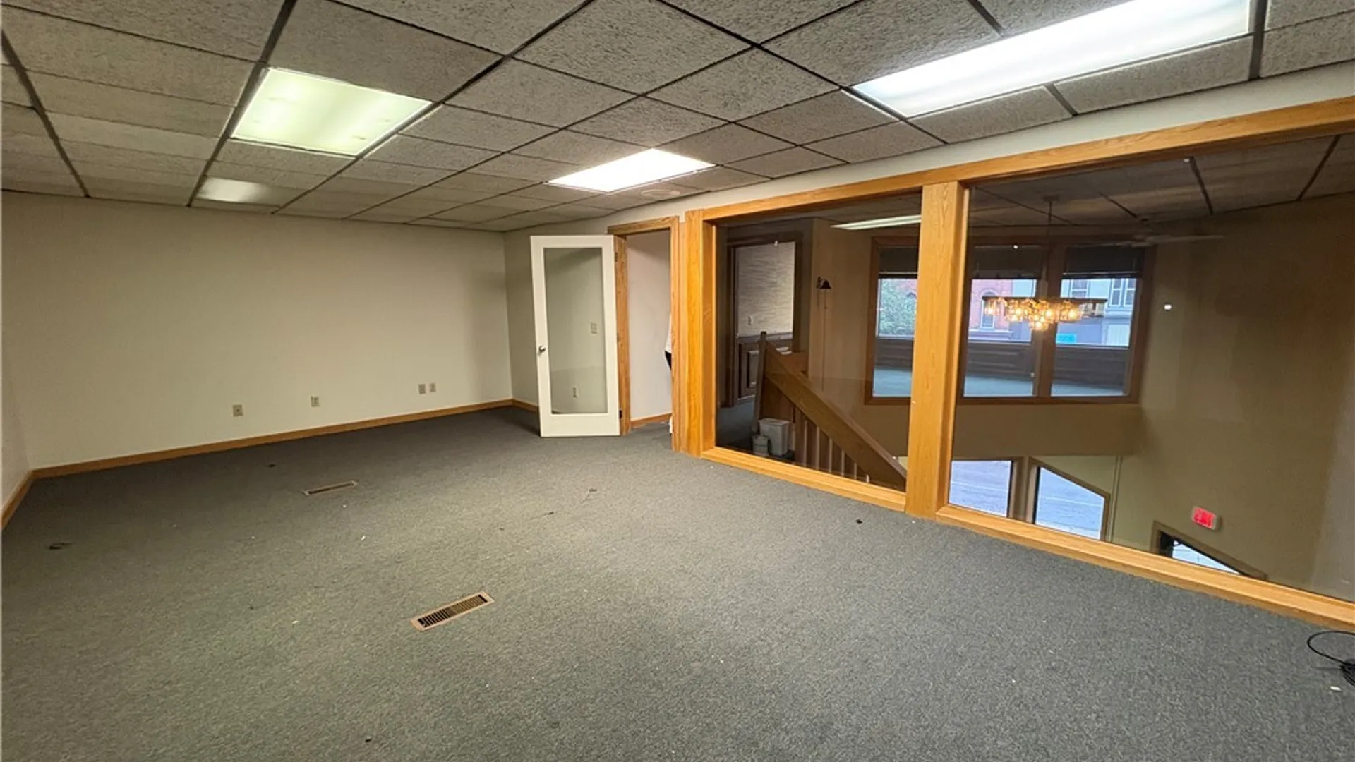 Property at 32 E Genesee Street, Auburn, NY 13021 34