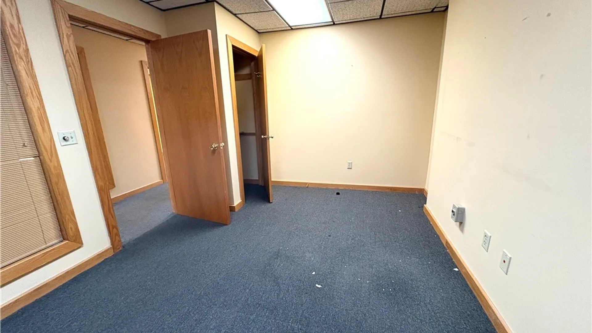 Property at 32 E Genesee Street, Auburn, NY 13021 43