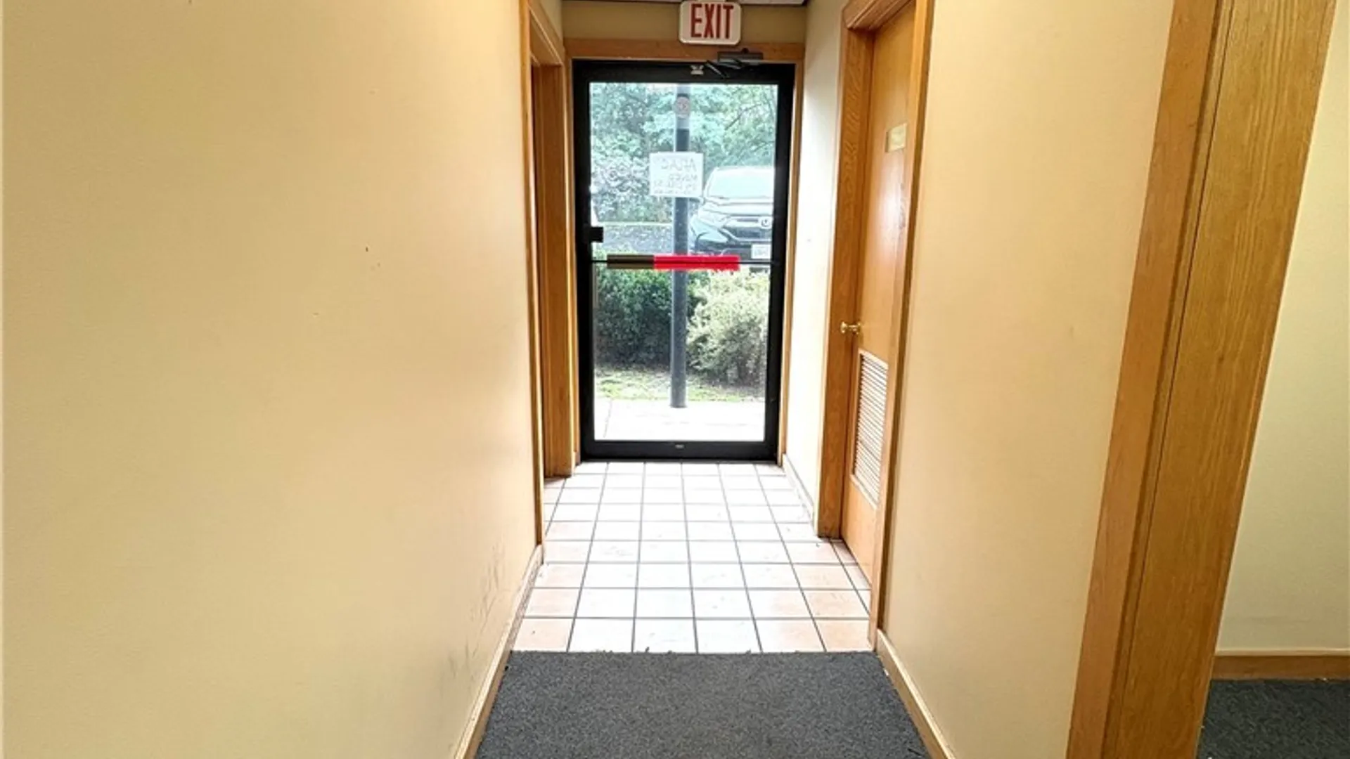 Property at 32 E Genesee Street, Auburn, NY 13021 46