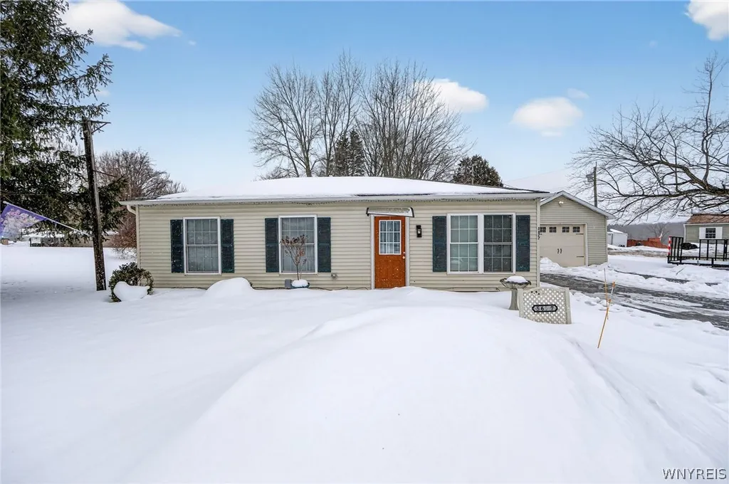 Property at 5677 Eastwood Drive, Verona, NY 13478