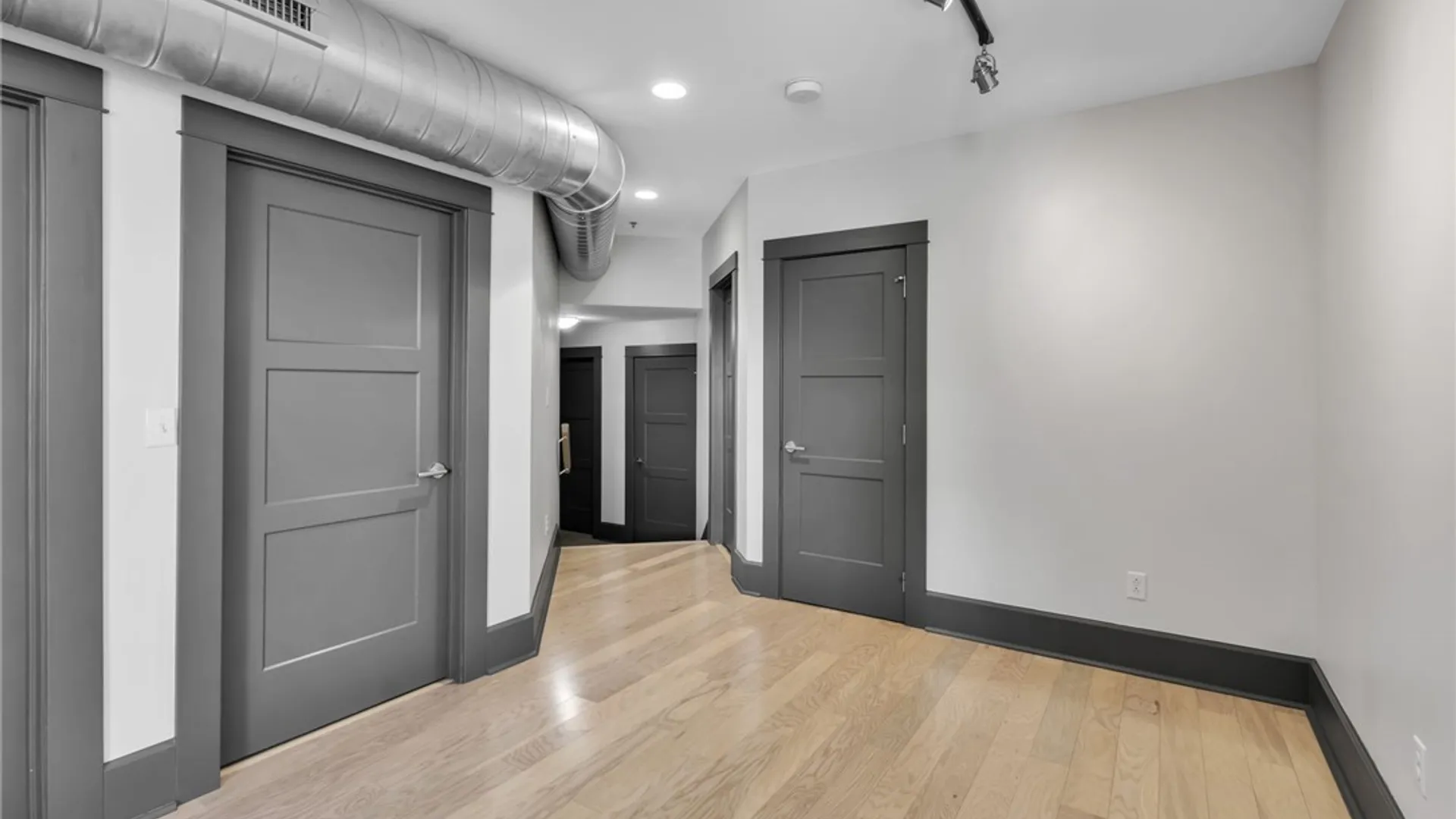 Property at 210 Ellicott Street, Buffalo, NY 14203 23