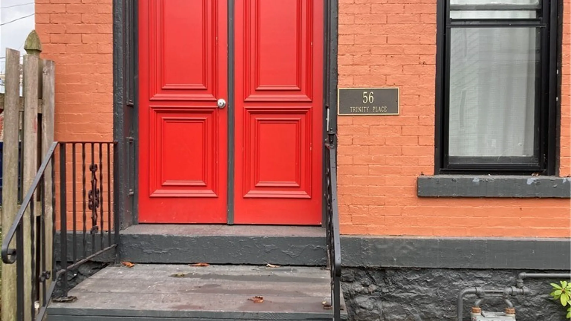 Property at 56 Trinity Place, Buffalo, NY 14201 2