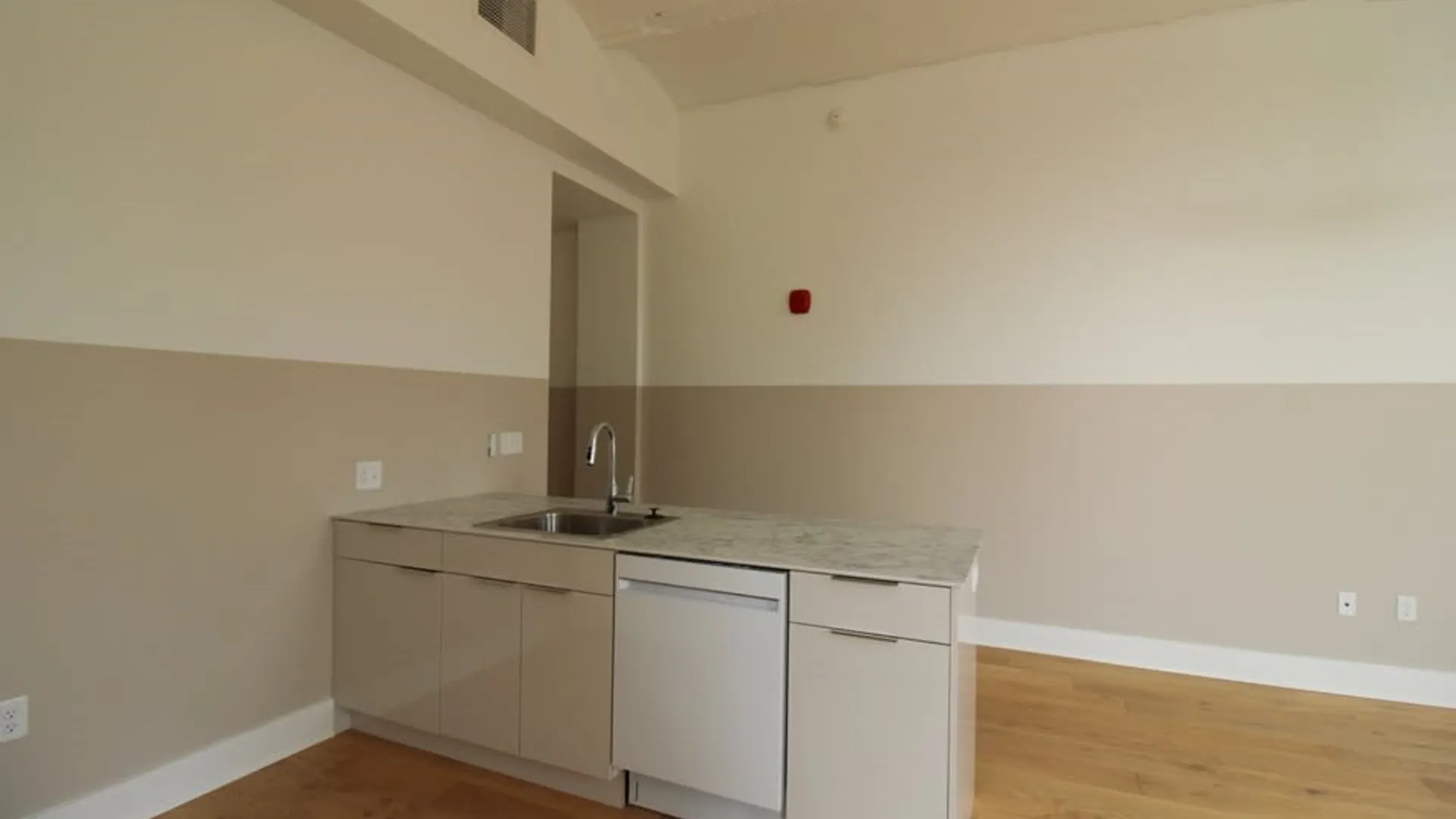 Property at 30 W Broad Street, Rochester, NY 14609 17