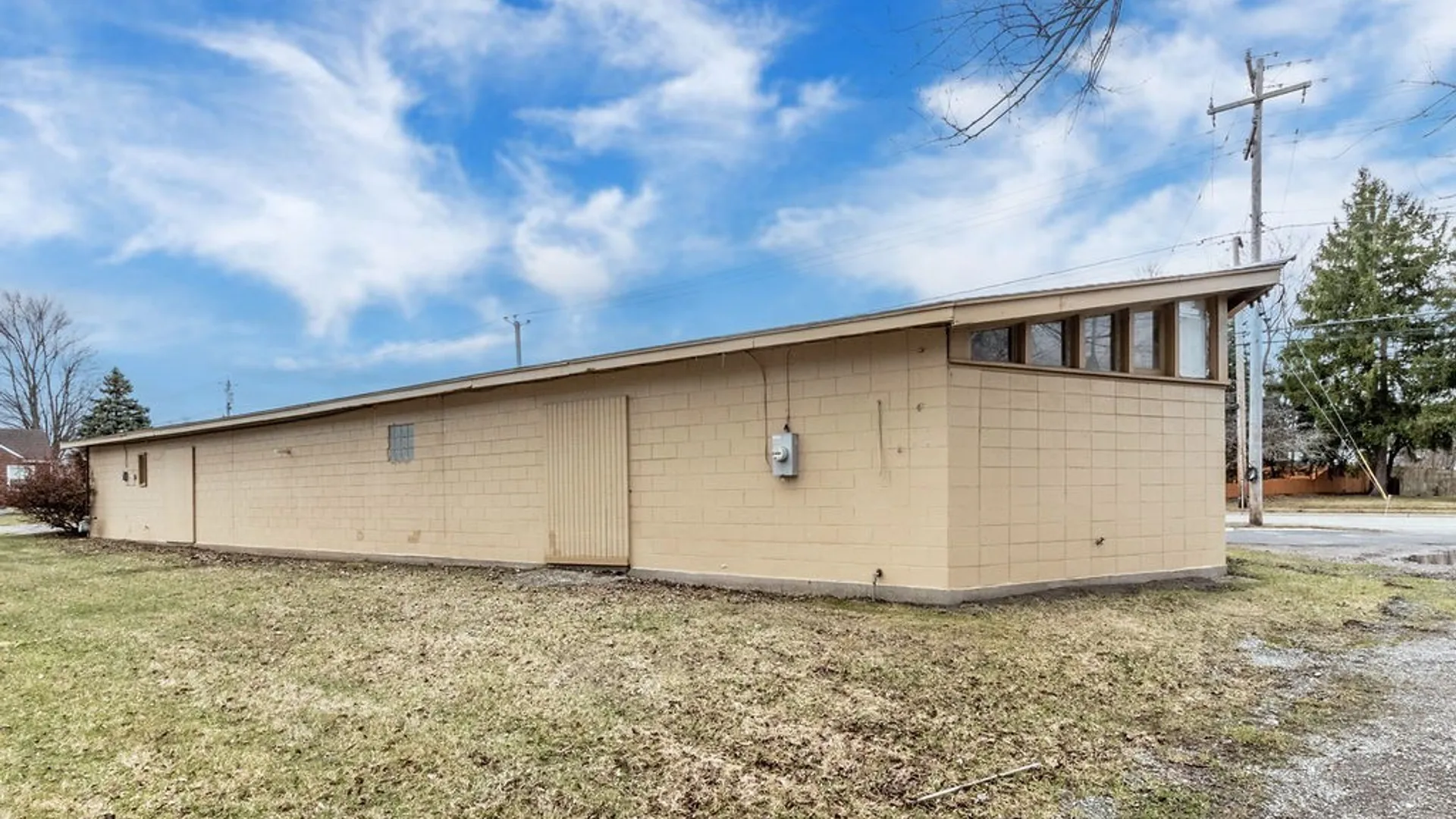 Property at 1717 Eggert Road, Amherst, NY 14226 8