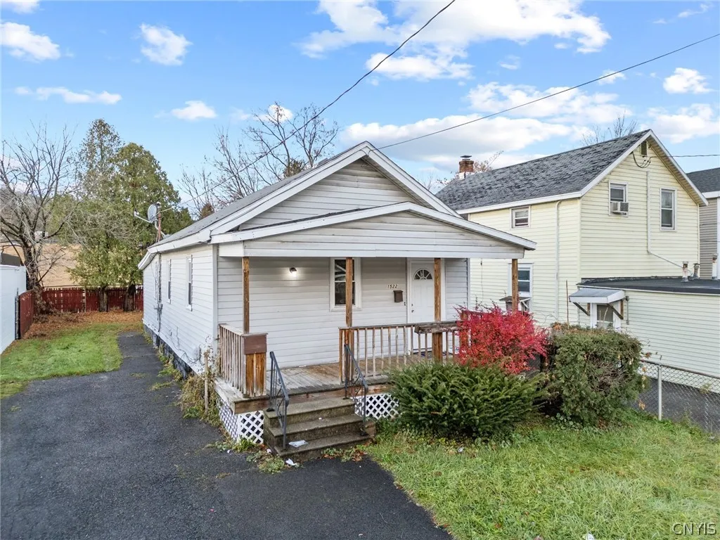 Property at 1522 Valley Drive, Syracuse, NY 13207