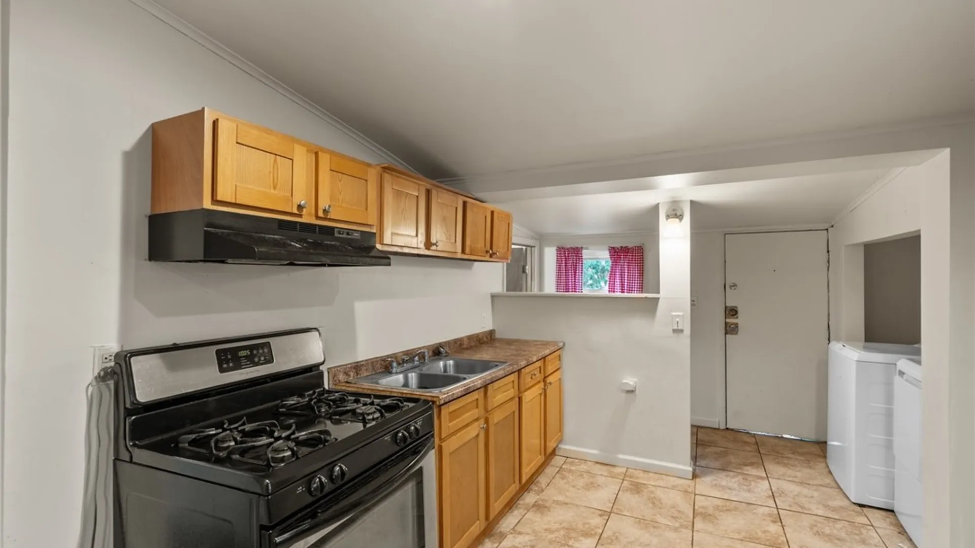 Property at 1522 Valley Drive, Syracuse, NY 13207 6