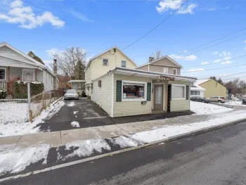 Property at 1516 Valley Drive, Syracuse, NY 13207