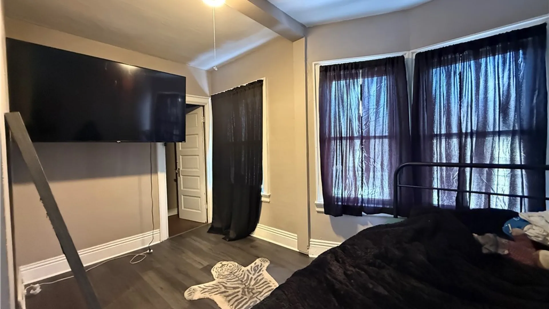 Property at 121 Riverside Avenue, Buffalo, NY 14207 9