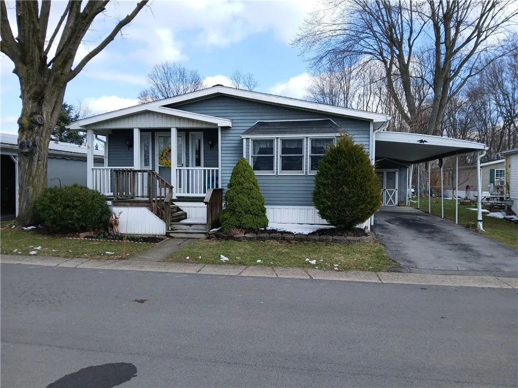 Property at 195 Tupper Way, Manchester, NY 14504