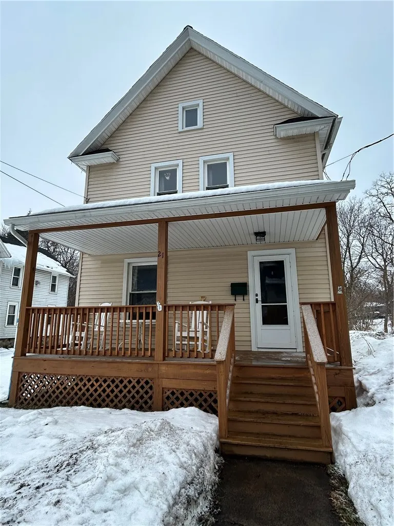 Property at 21 Curtiss Avenue, Sodus, NY 14551