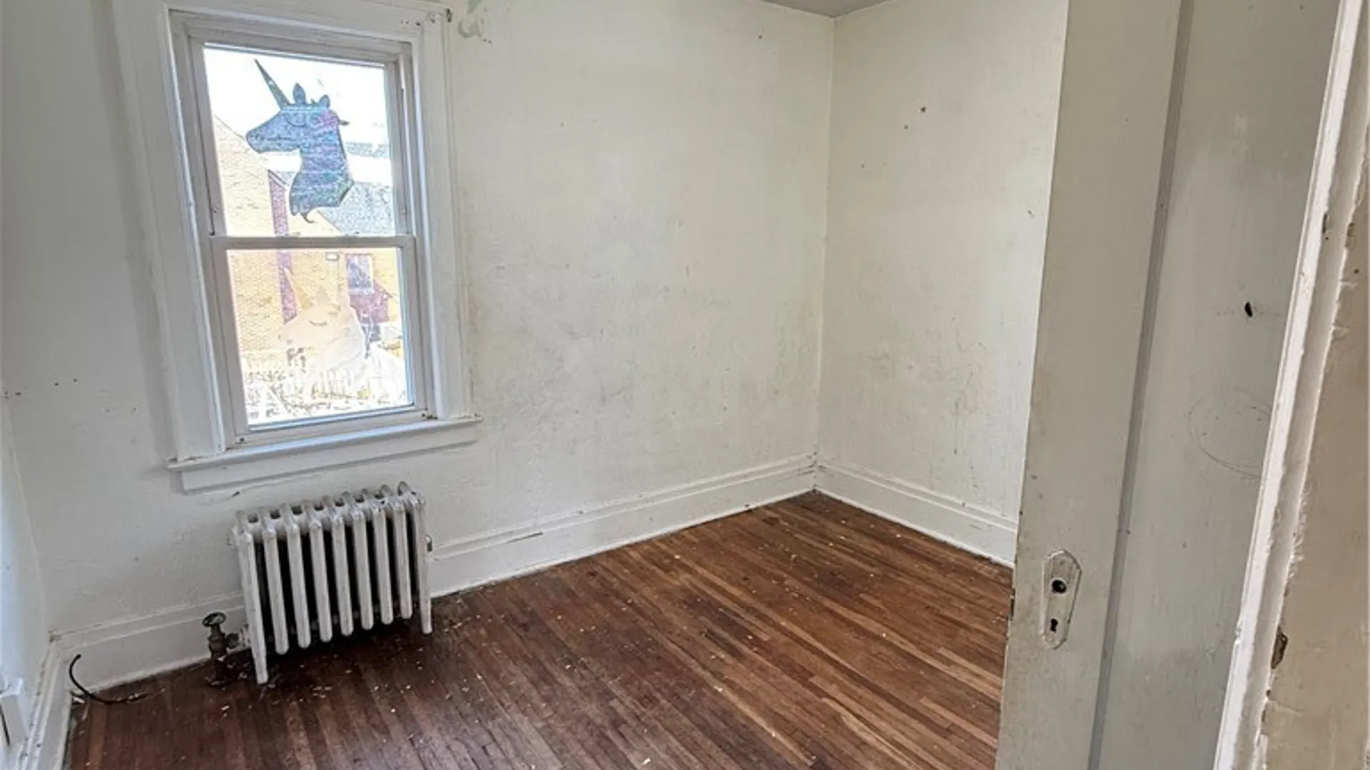 Property at 4006 Deveaux Street, Niagara Falls, NY 14305 7