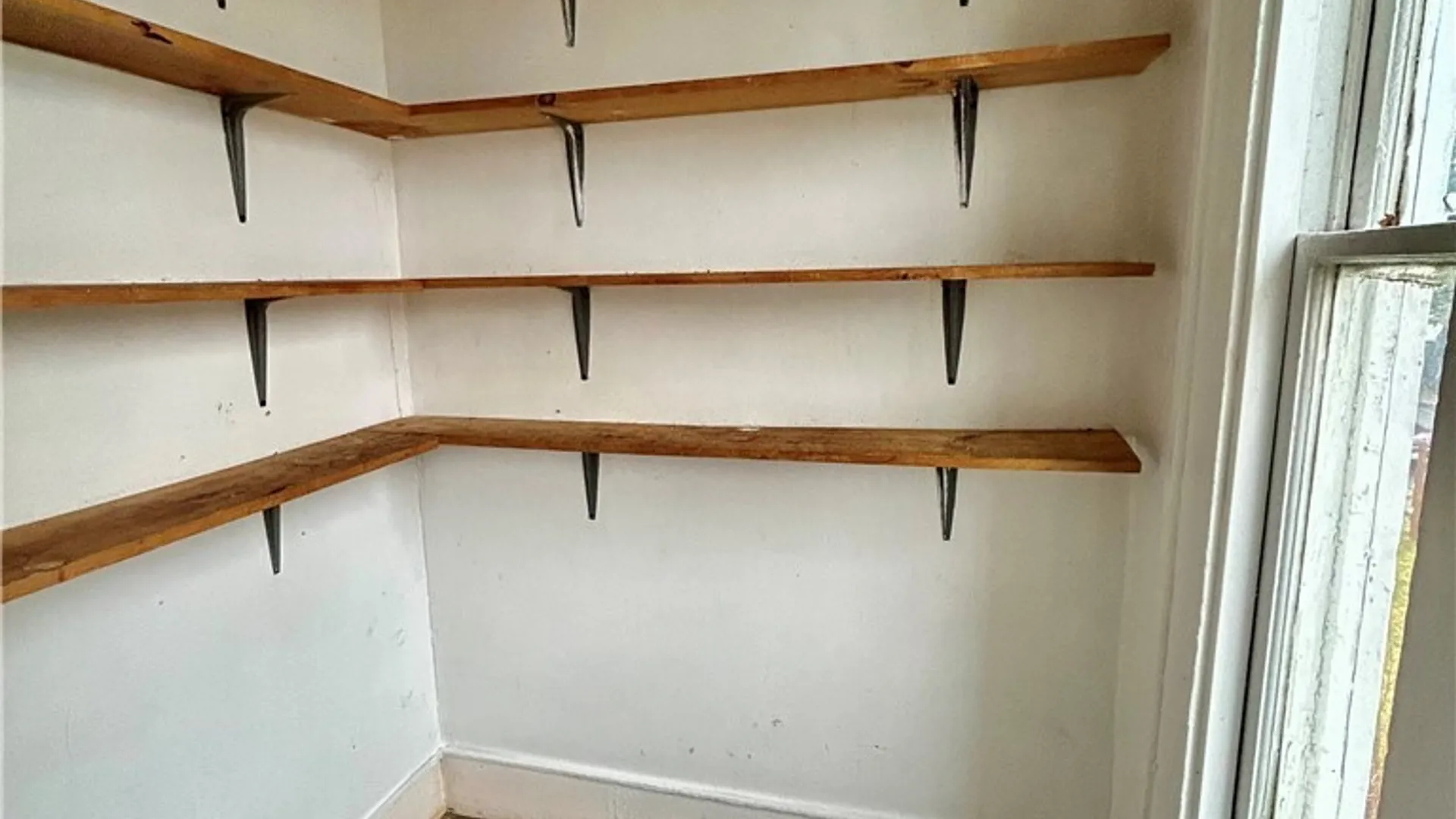 Property at 186 Smith Street, Buffalo, NY 14210 13