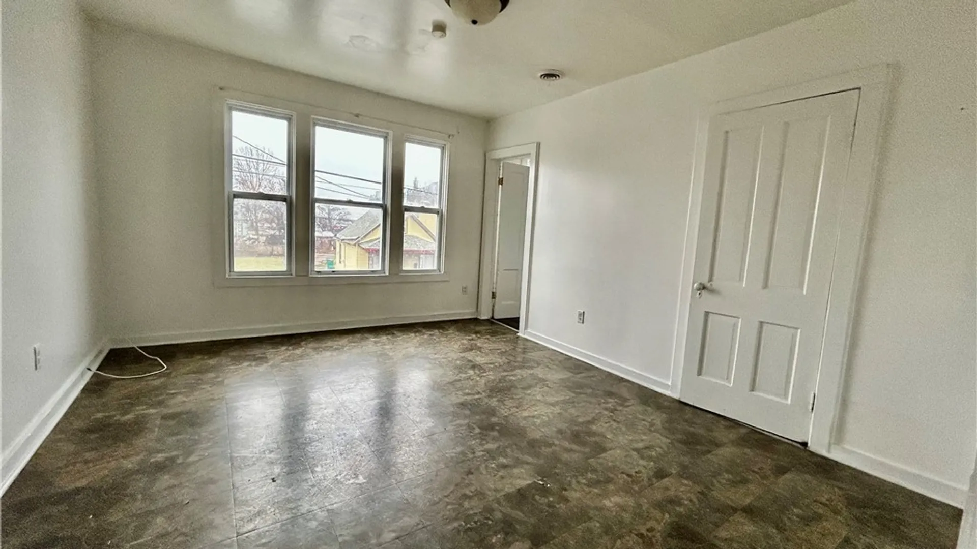 Property at 186 Smith Street, Buffalo, NY 14210 10