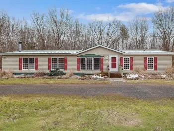 Property at 814 County Route 6, Volney, NY 13069