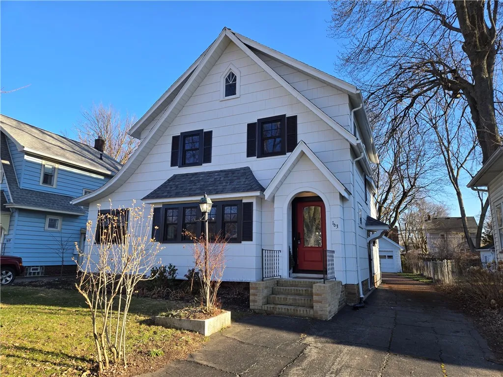 Property at 163 Rawlinson Road, Irondequoit, NY 14617