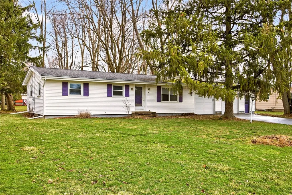 Property at 4 Birchwood Drive, Wheatland, NY 14546