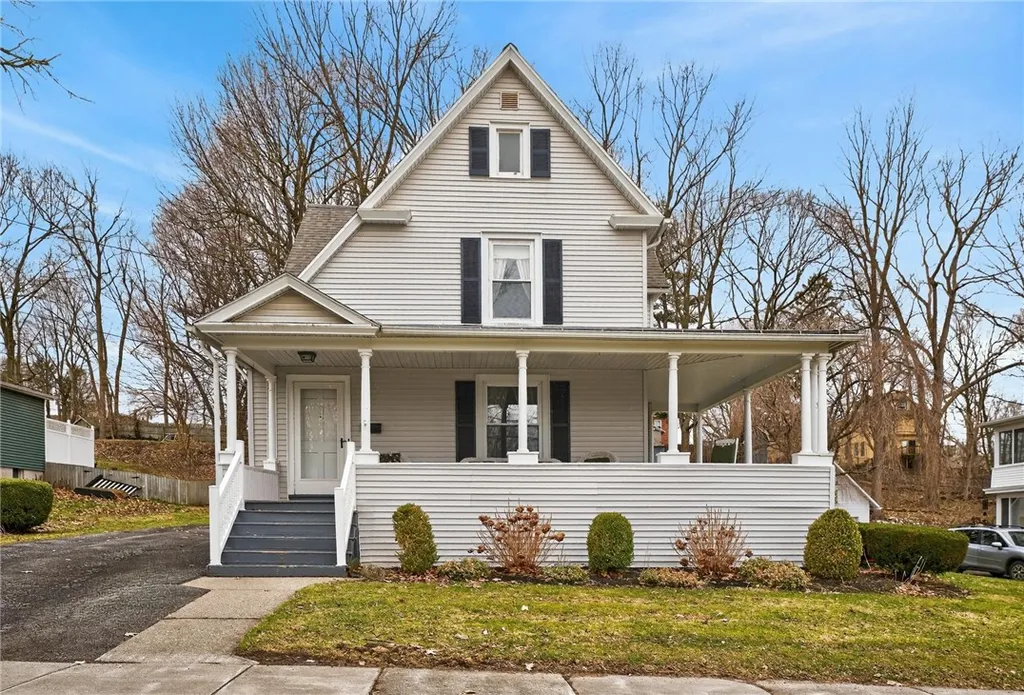 Property at 18 Pleasant Street, Manchester, NY 14432