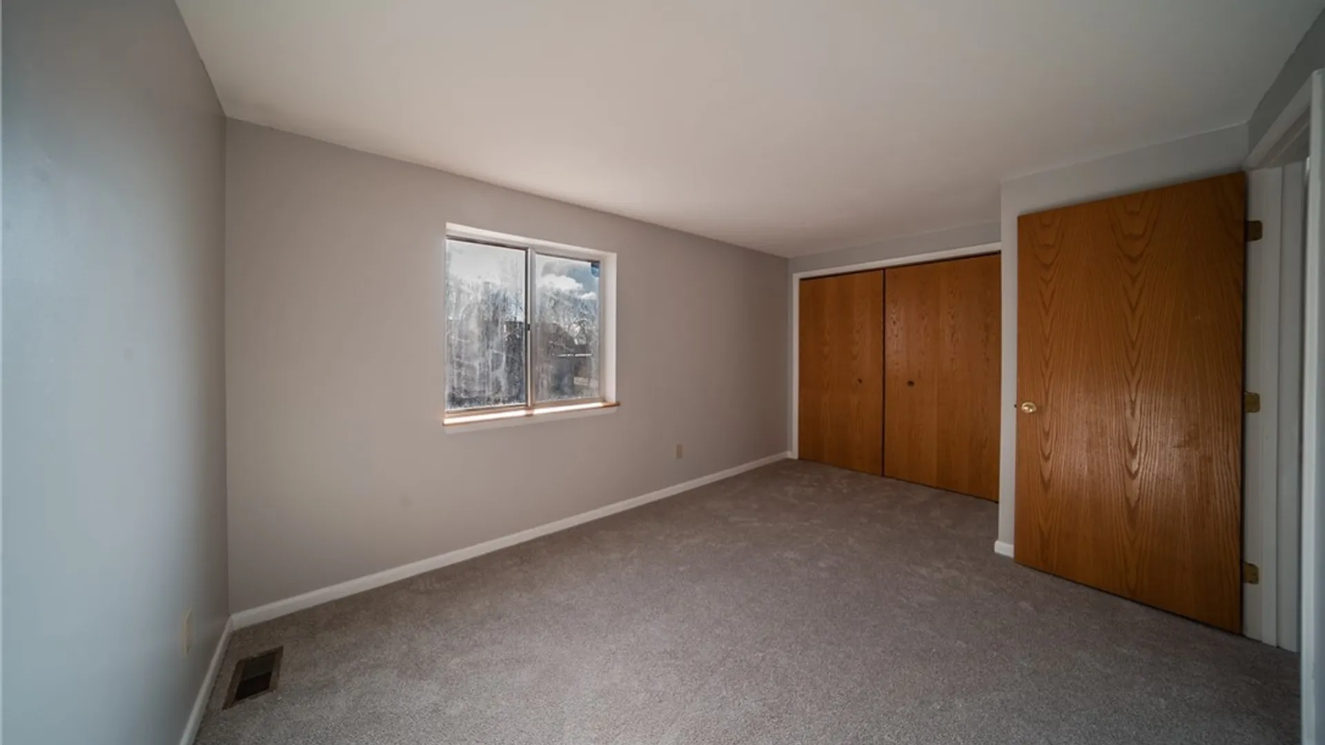 Property at 164 Iron Oak Circle, Salina, NY 13088 23