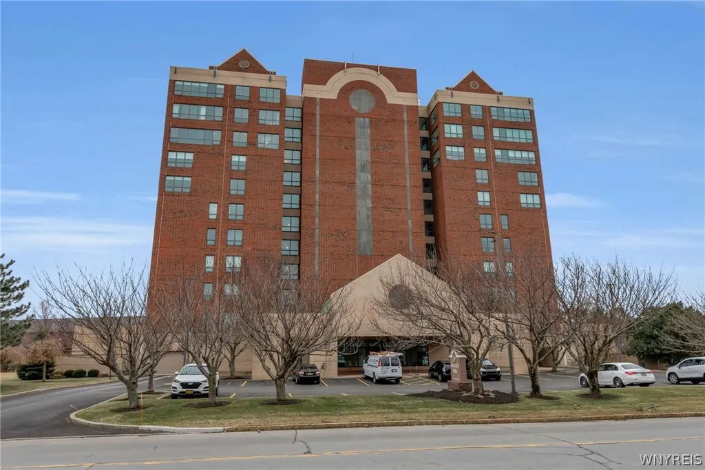 Property at 75 Ojibwa Circle, Buffalo, NY 14202
