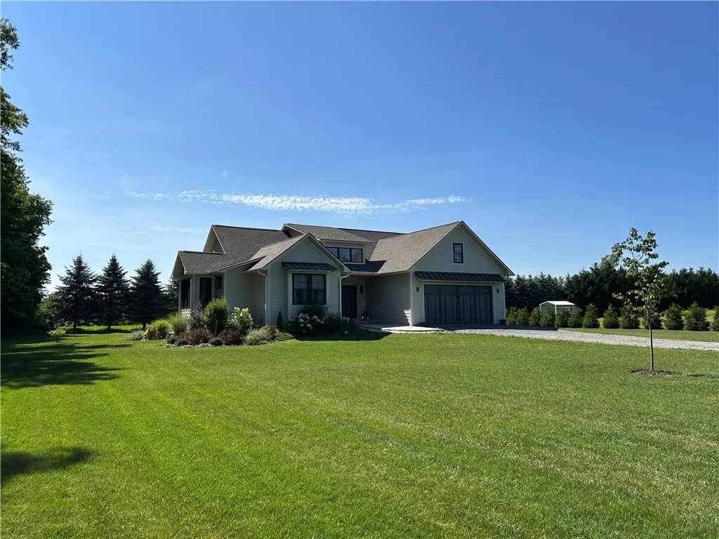 Property at 4559 Hoyt Road, Skaneateles, NY 13152