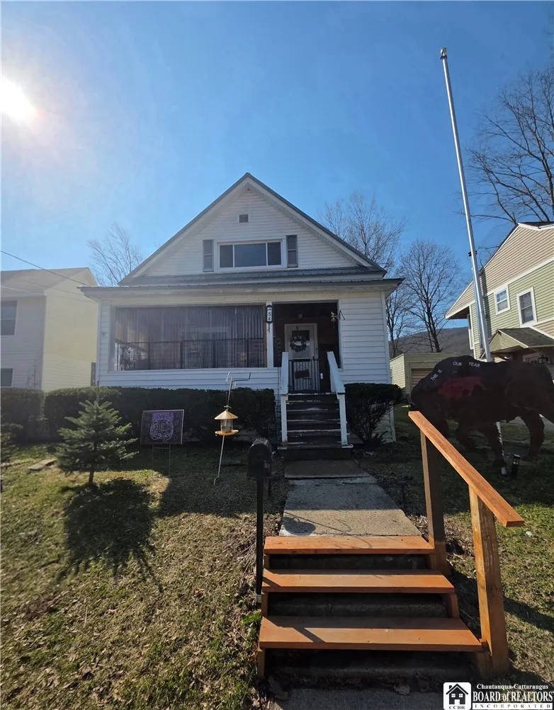 Property at 54 Lexington Avenue, Salamanca, NY 14779