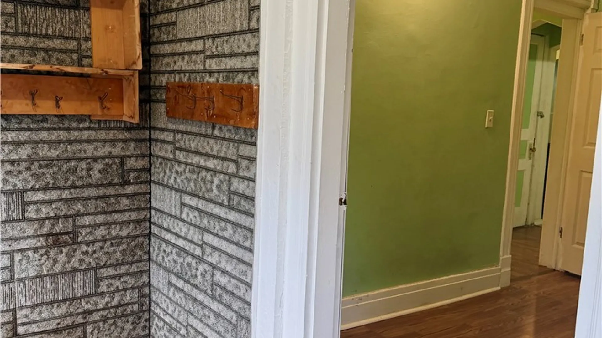 Property at 124 Rhode Island Street, Buffalo, NY 14213 7
